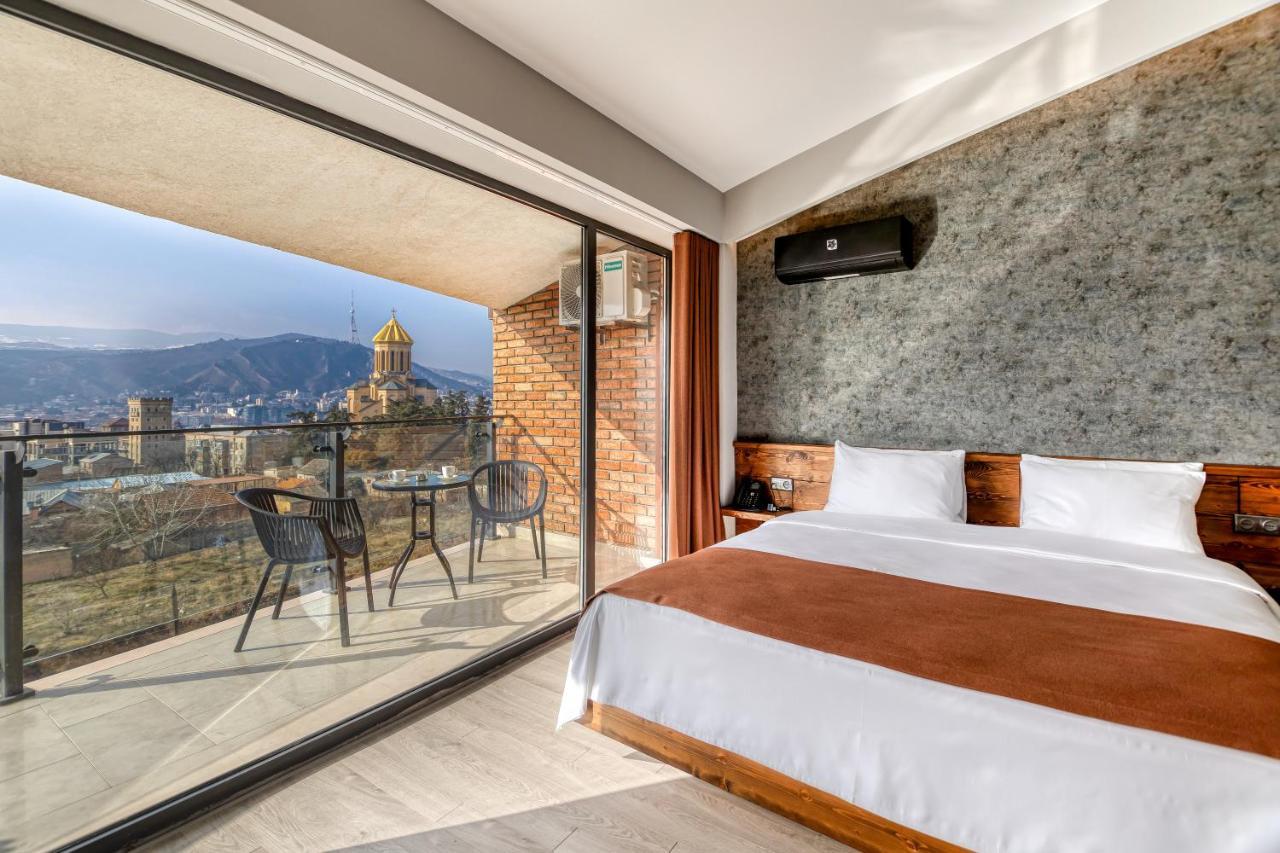 Ivy Hotel Тбилиси Екстериор снимка