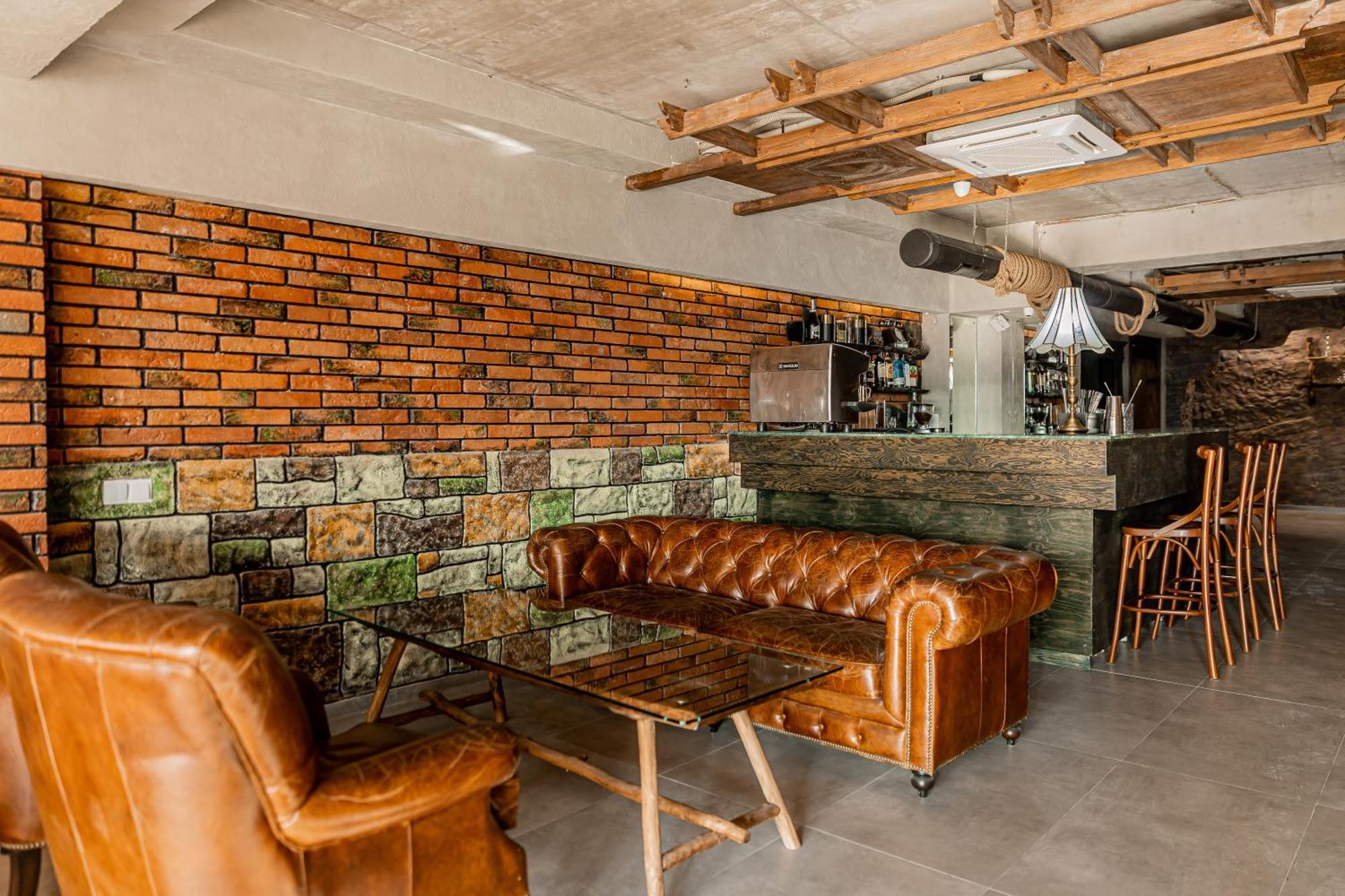 Ivy Hotel Тбилиси Екстериор снимка