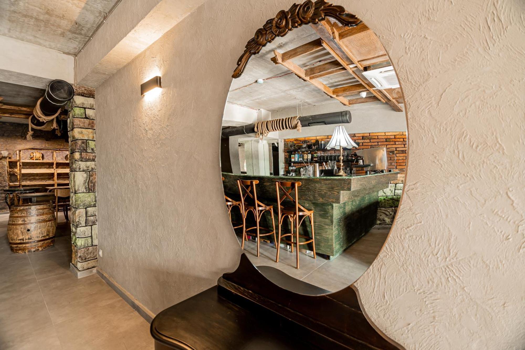 Ivy Hotel Тбилиси Екстериор снимка